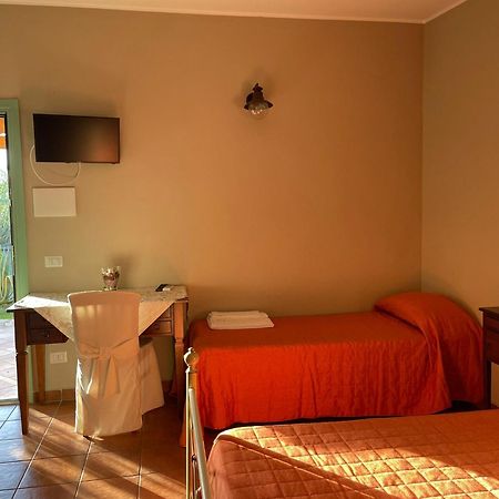 Borgo Nocchiara Hotel Карлентини Екстериор снимка